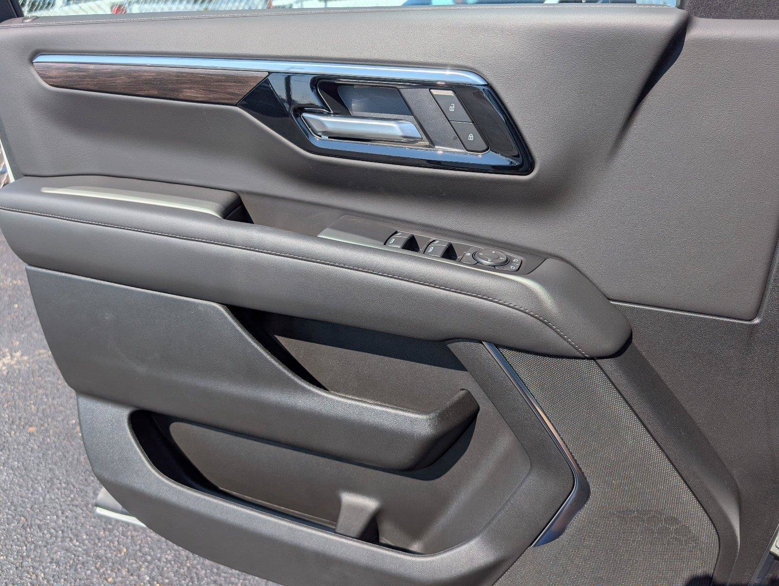 New 2026 Chevrolet Tahoe LS RWD image 15