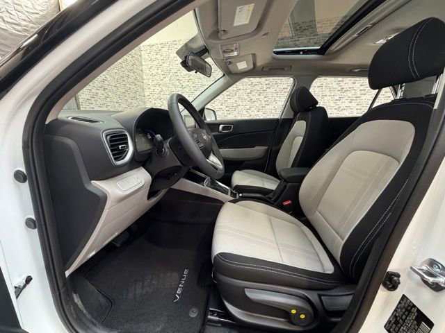 New 2026 Hyundai Venue SEL image 20