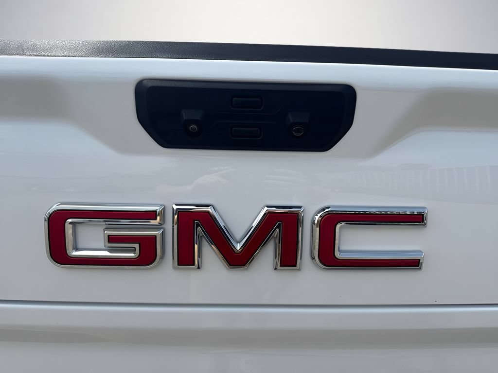 Used 2025 GMC Sierra 1500 SLT w/ SLT Premium Plus Package AWD/4WD image 38
