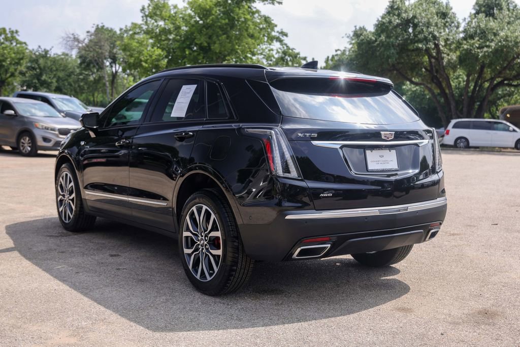Certified 2024 Cadillac XT5 Sportv w/ Technology Package AWD/4WD image 3