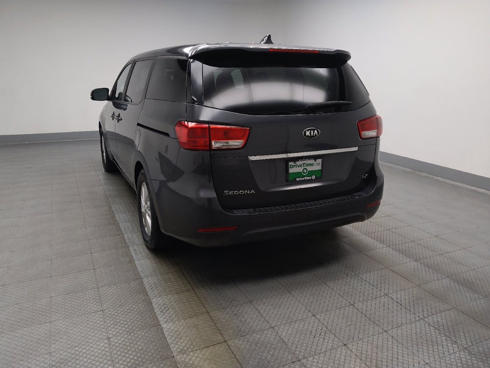 Used 2017 Kia Sedona LX FWD image 5