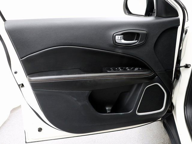 Used 2019 Jeep Compass Latitude image 22