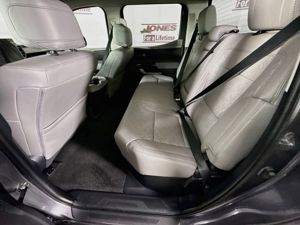Used 2024 Toyota Tundra Limited AWD/4WD image 27
