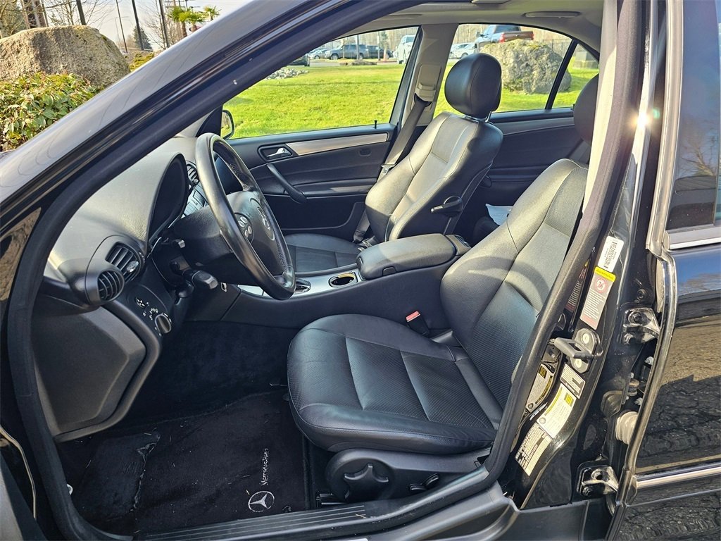 Used 2006 Mercedes-Benz C 230 Sedan image 24