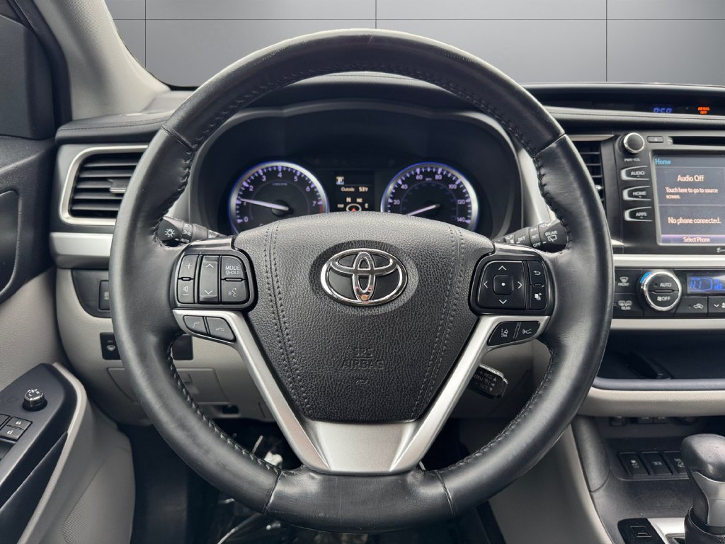 Used 2019 Toyota Highlander XLE AWD/4WD image 13