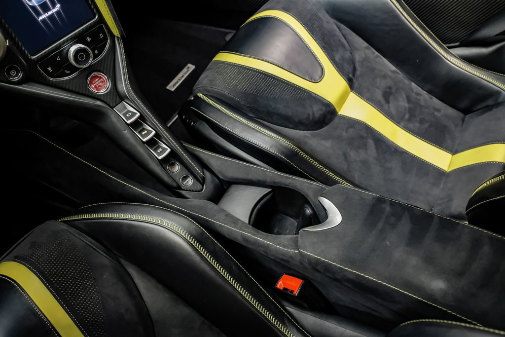 Used 2018 McLaren 720S Performance RWD image 22