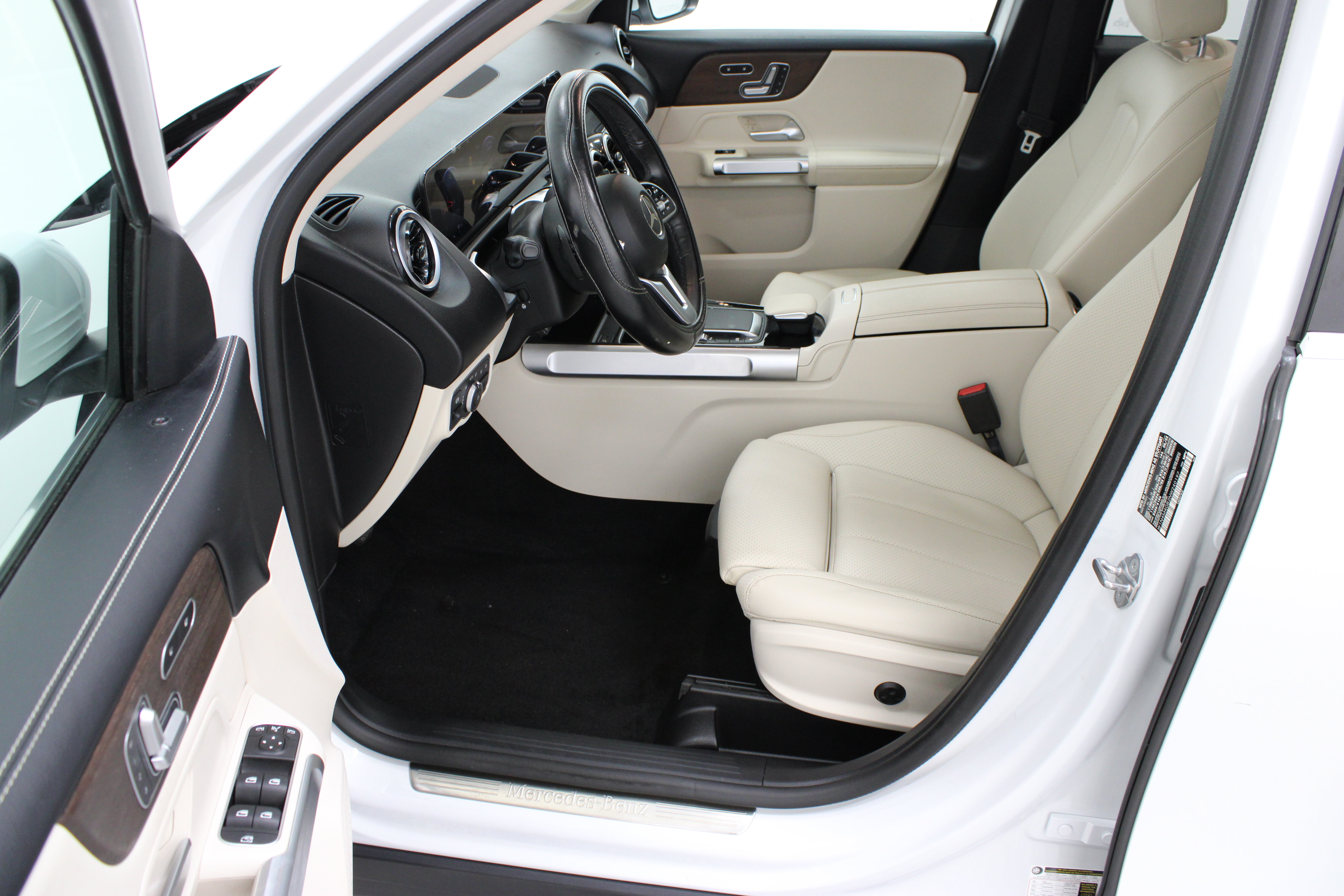 Used 2022 Mercedes-Benz GLB 250 image 15