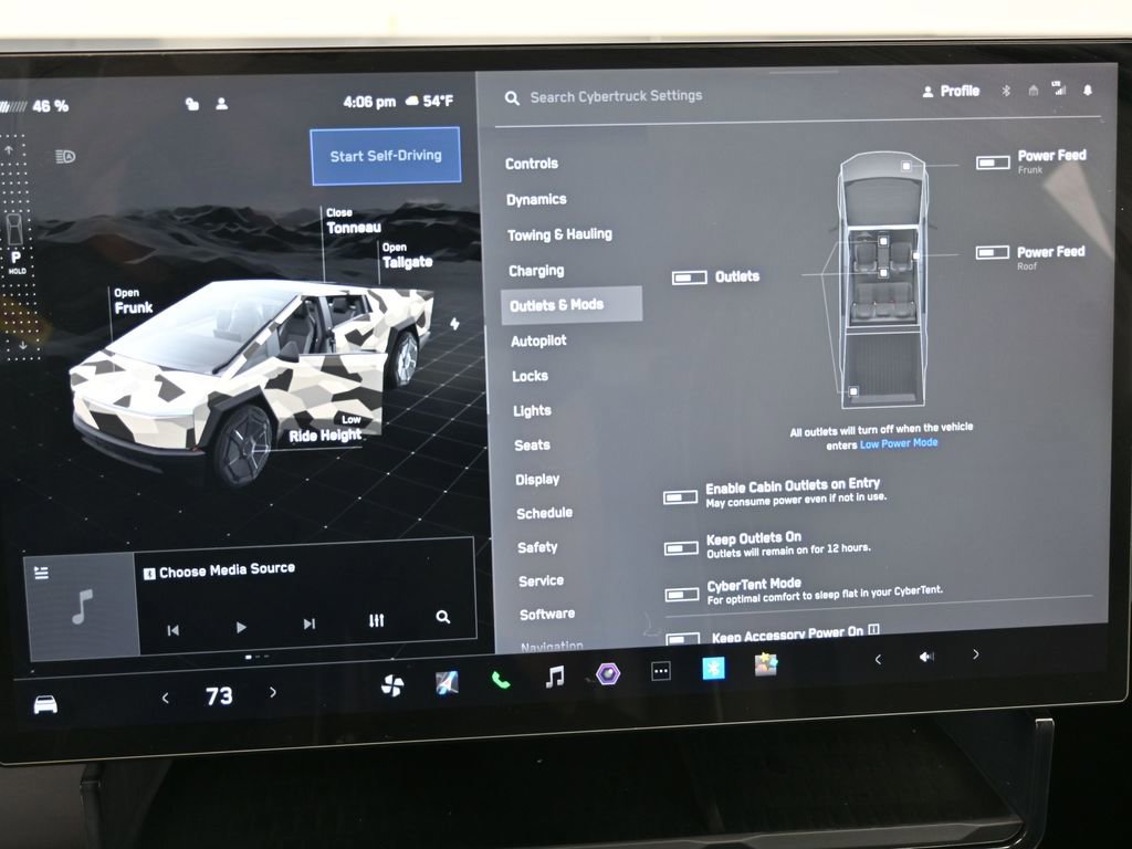 Used 2024 Tesla Cybertruck AWD Crew Cab image 23