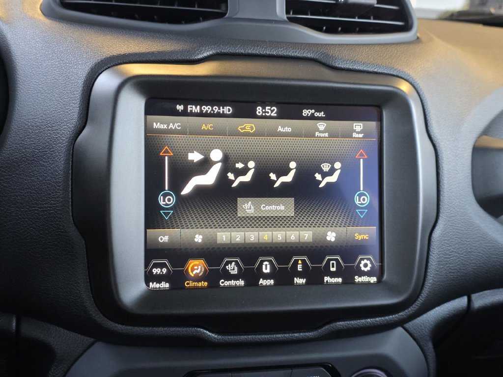 Used 2023 Jeep Renegade Limited AWD/4WD image 14
