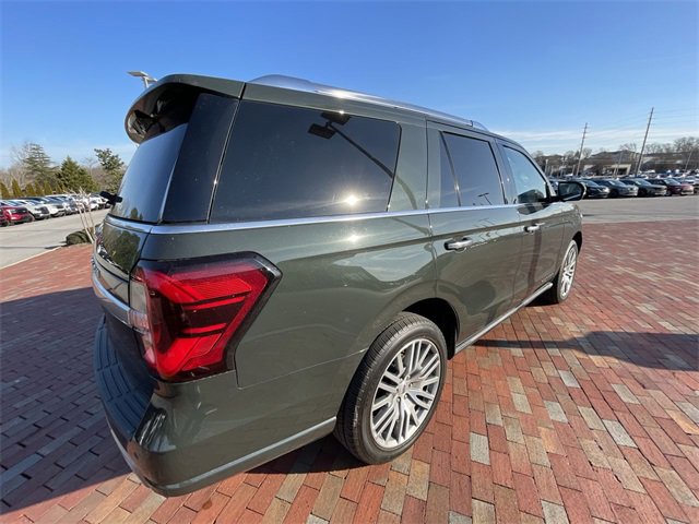 Used 2022 Ford Expedition Platinum image 18