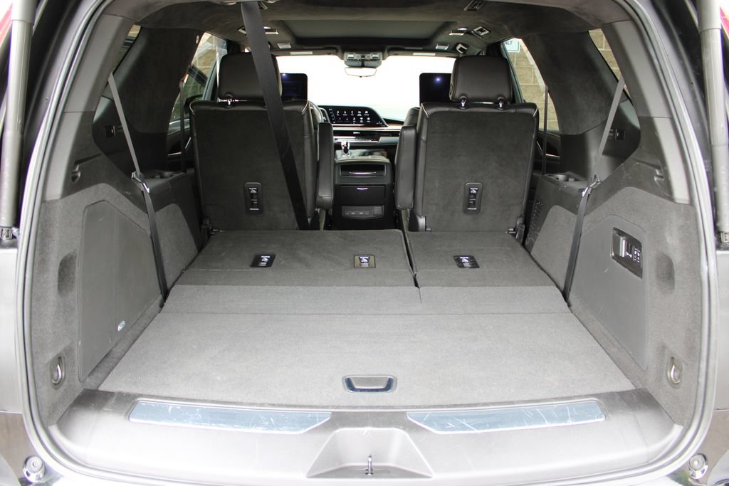Certified 2022 Cadillac Escalade Sport Platinum AWD/4WD image 44