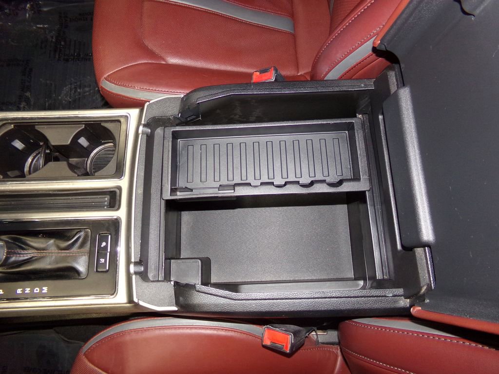 Used 2018 Ford F150 Platinum w/ Equipment Group 701A Luxury image 22