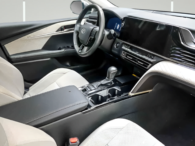 Certified 2025 Toyota Camry XLE FWD image 26