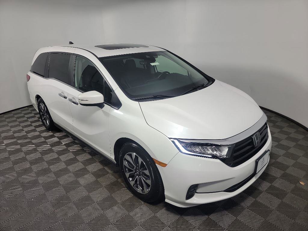 Certified 2024 Honda Odyssey EX-L image 2