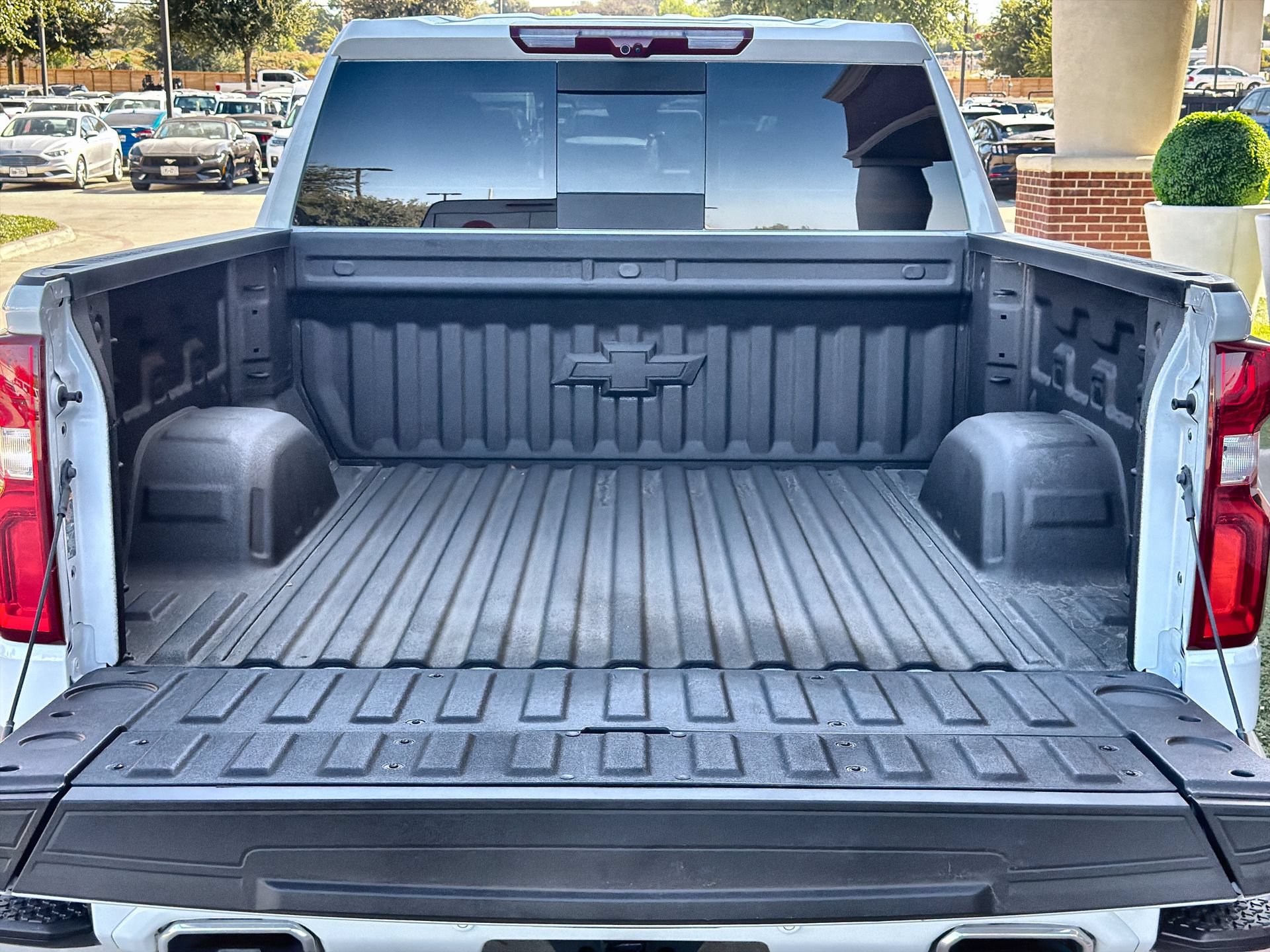 Used 2026 Chevrolet Silverado 1500 High Country w/ High Country Premium Package AWD/4WD image 24