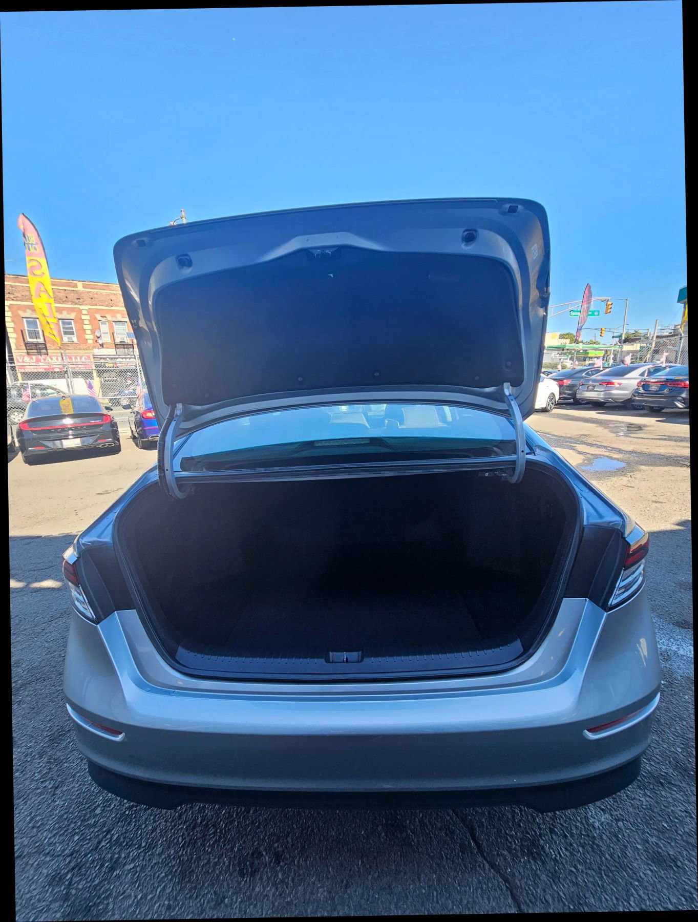 Used 2023 Honda Accord LX image 32