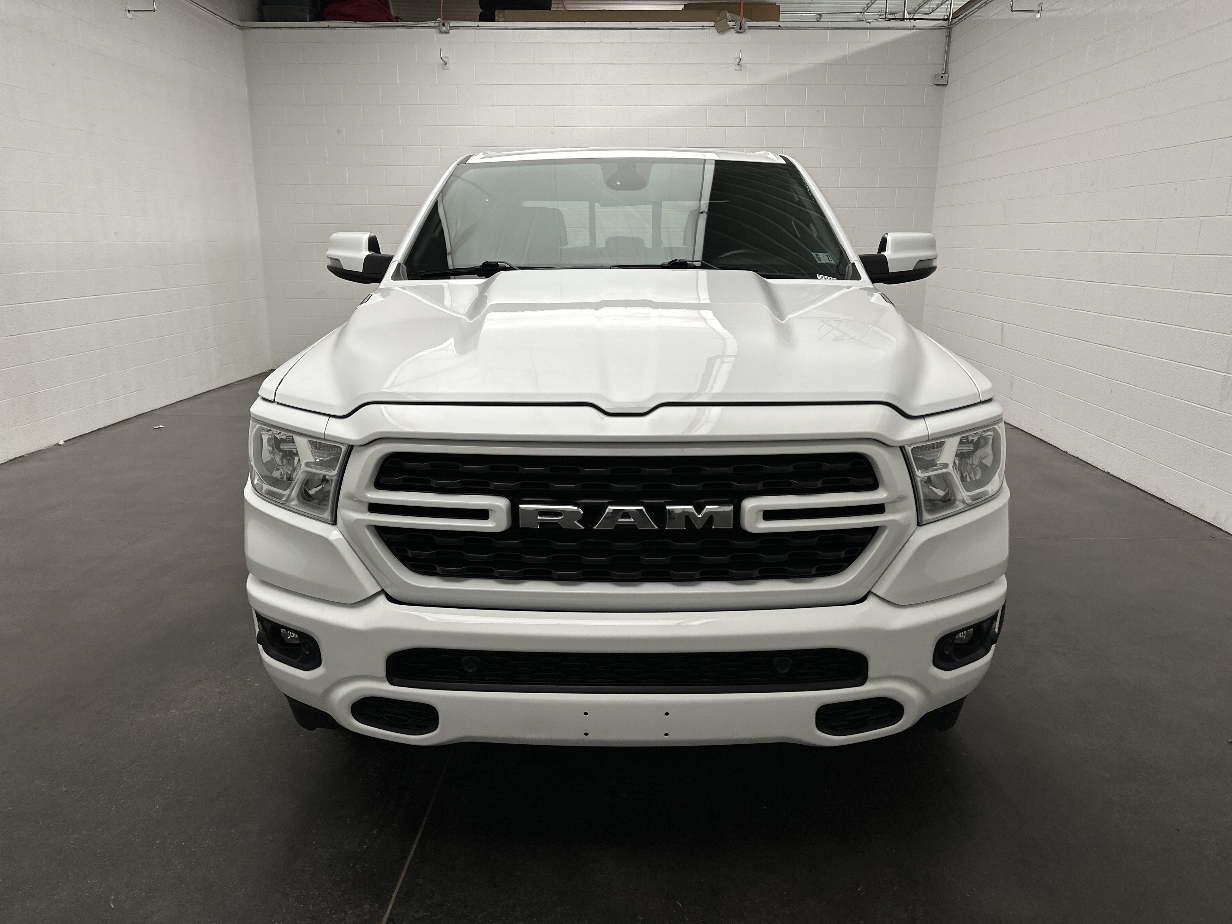 Used 2023 RAM 1500 Big Horn AWD/4WD image 3