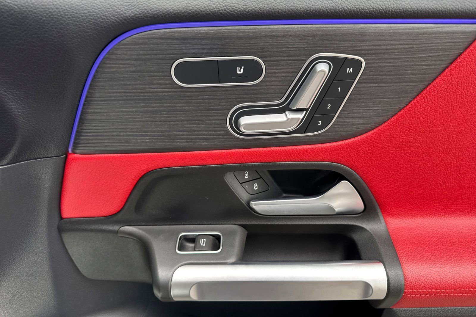 Certified 2022 Mercedes-Benz GLB 35 AMG GLB 35 AMG image 34