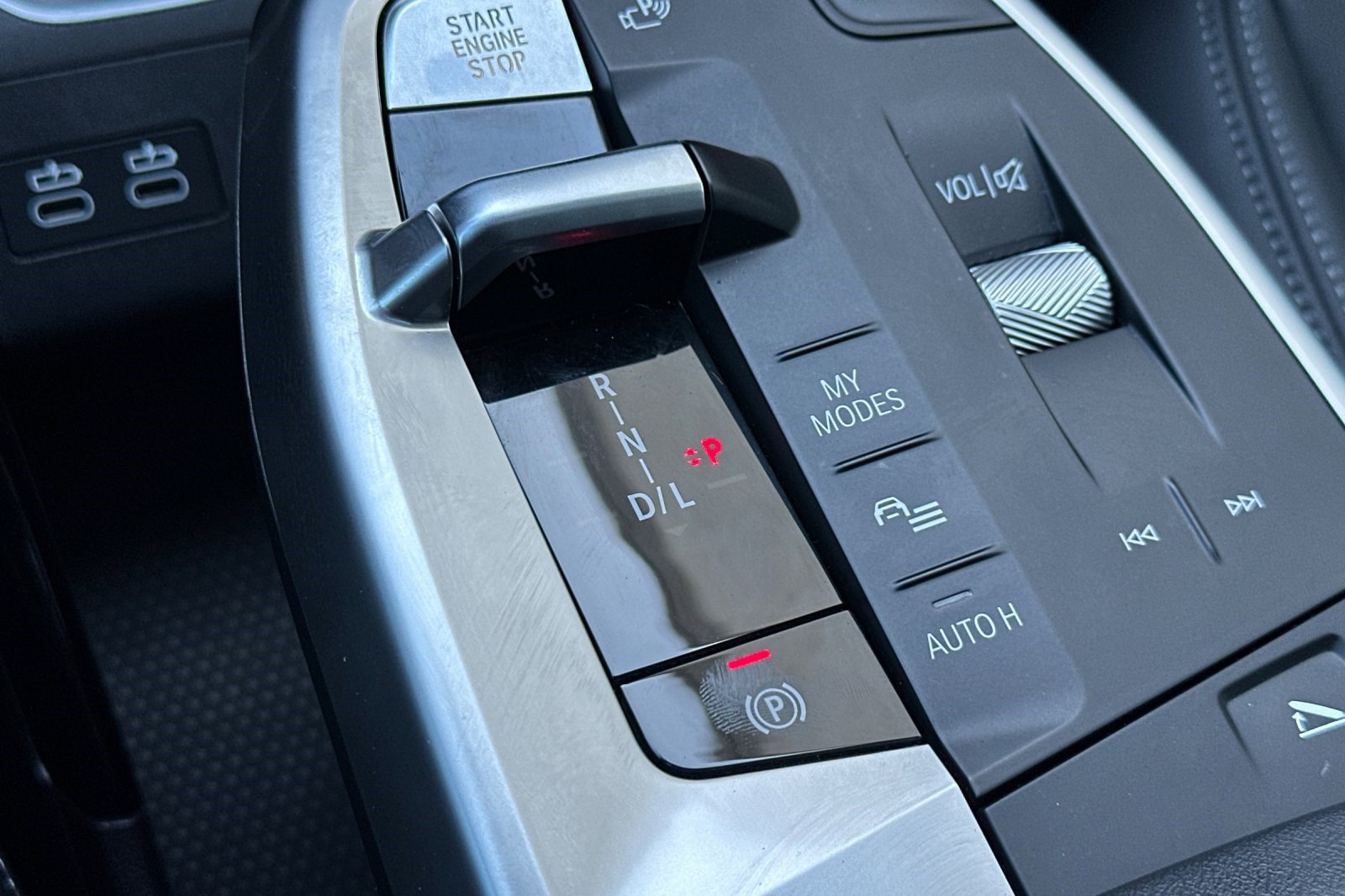 Used 2025 BMW X1 xDrive28i w/ Technology Package image 28