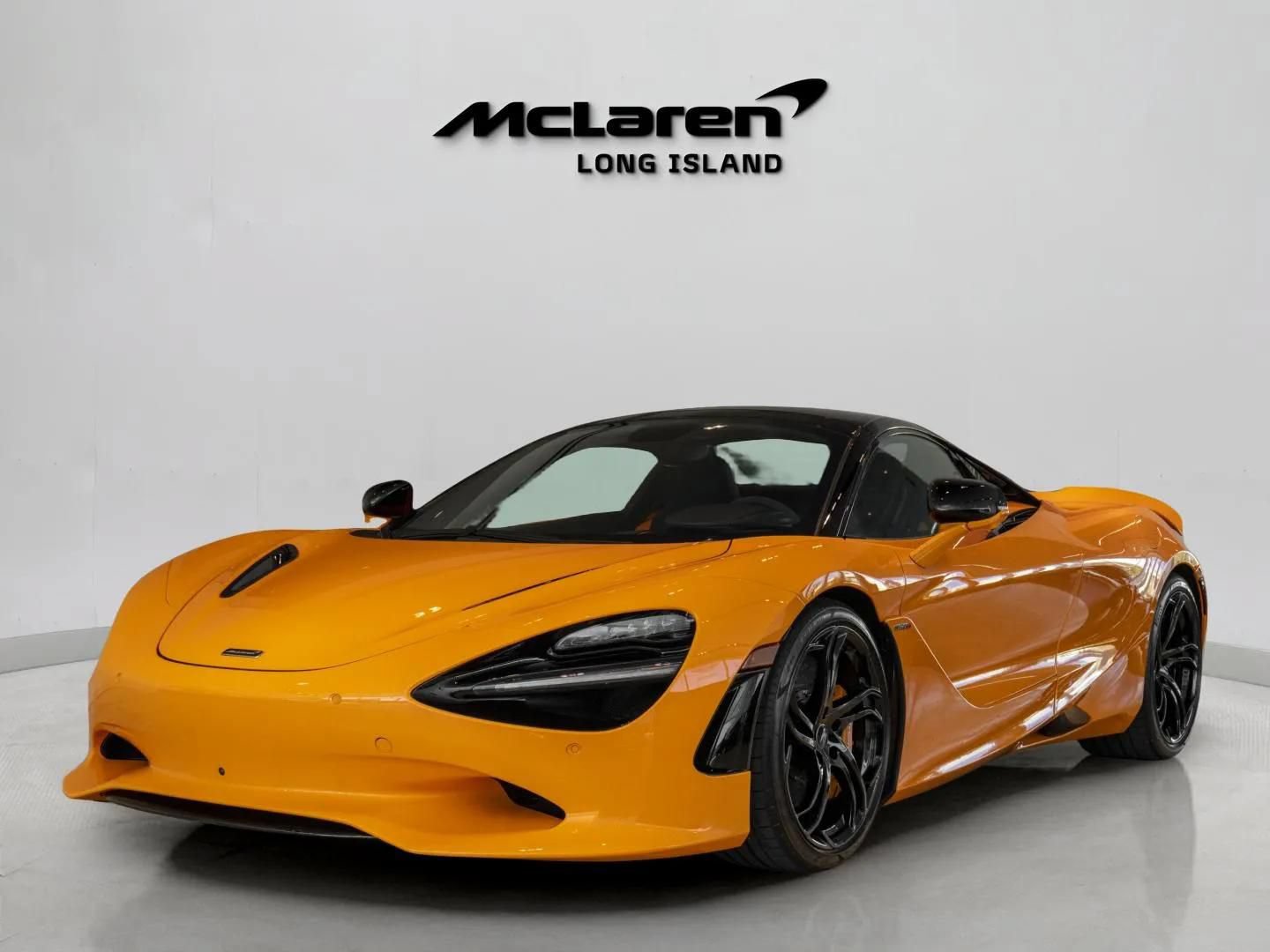 Used 2024 McLaren 750S Spider RWD image 2