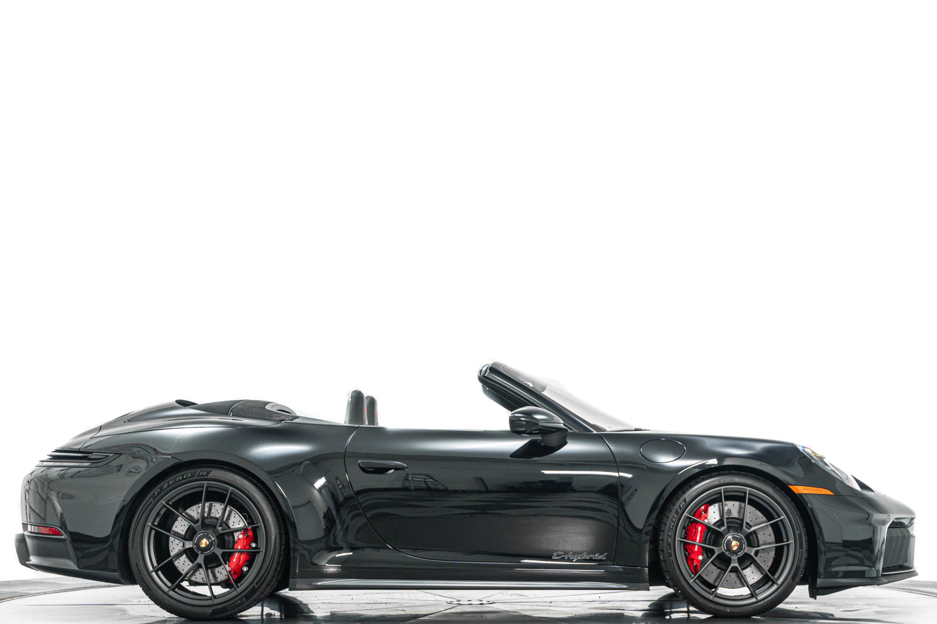 Used 2026 Porsche 911 GTS image 2