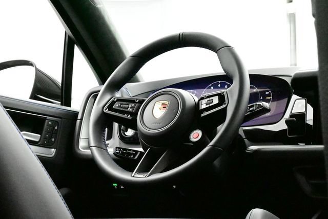 New 2026 Porsche Cayenne Turbo GT AWD/4WD image 21