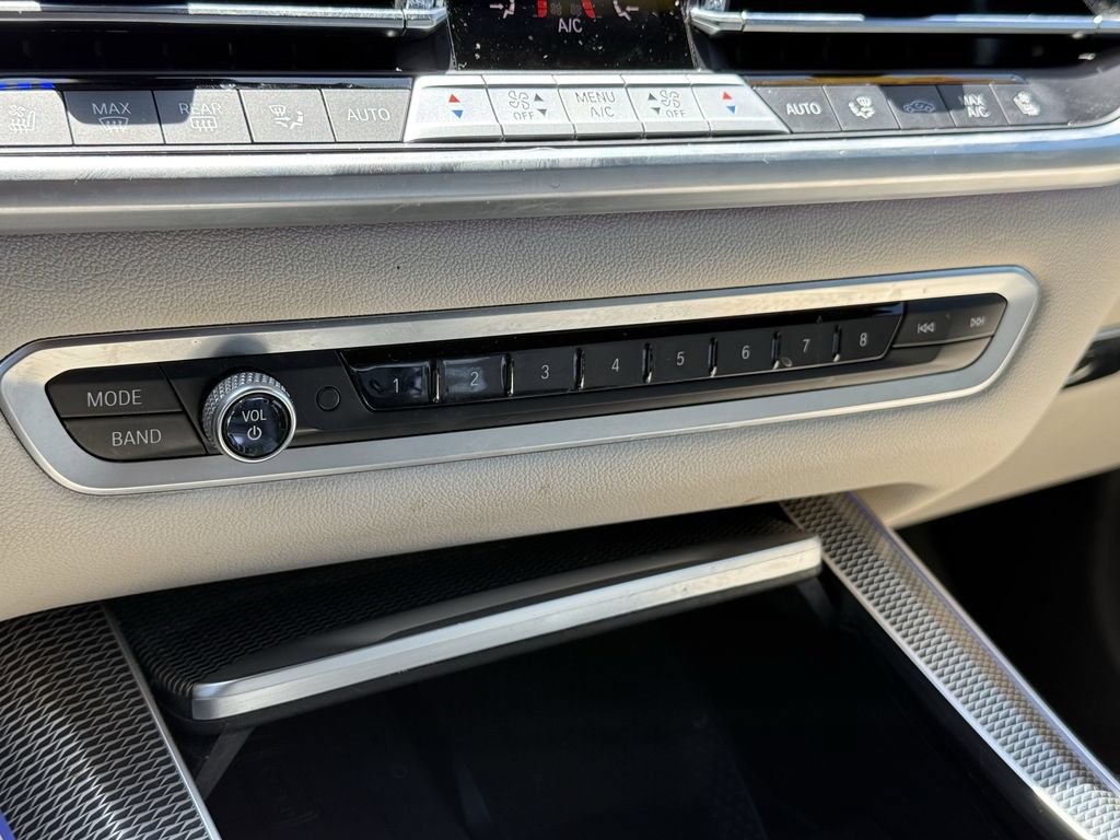 Used 2020 BMW X5 xDrive40i w/ M Sport Package AWD/4WD image 35