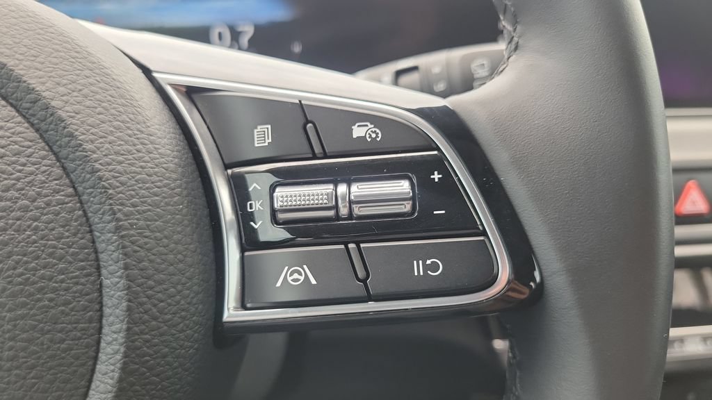 Used 2025 Kia Seltos EX w/ EX Sunroof Package FWD image 21