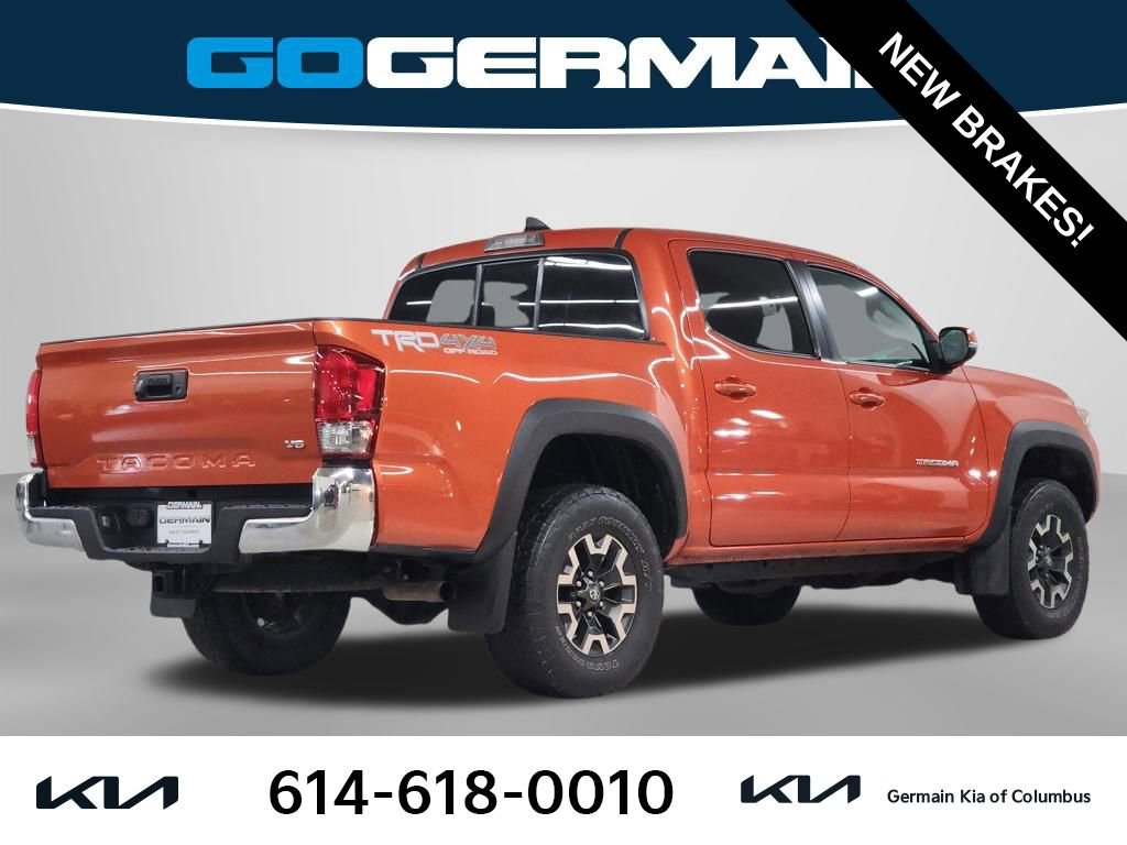 Used 2016 Toyota Tacoma TRD Off-Road image 8
