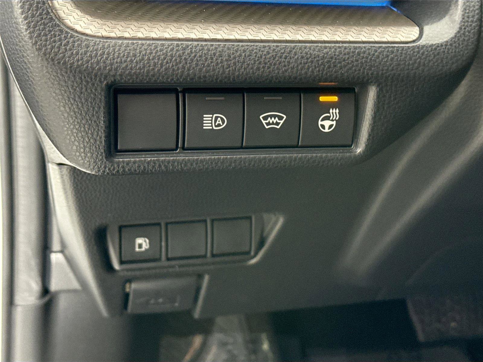 Used 2024 Toyota Prius XLE image 16