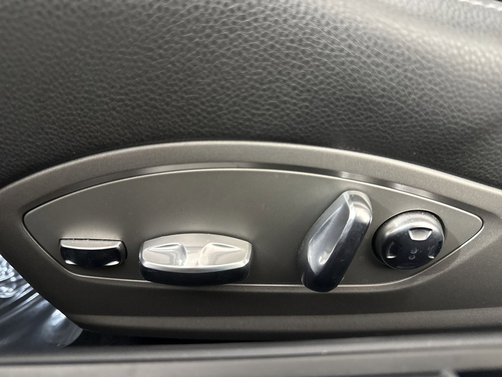 Used 2013 Porsche Boxster image 14