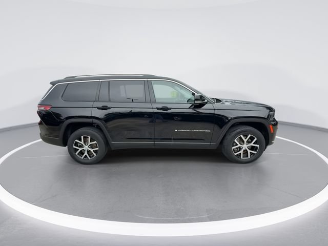 Used 2024 Jeep Grand Cherokee L Limited RWD image 9