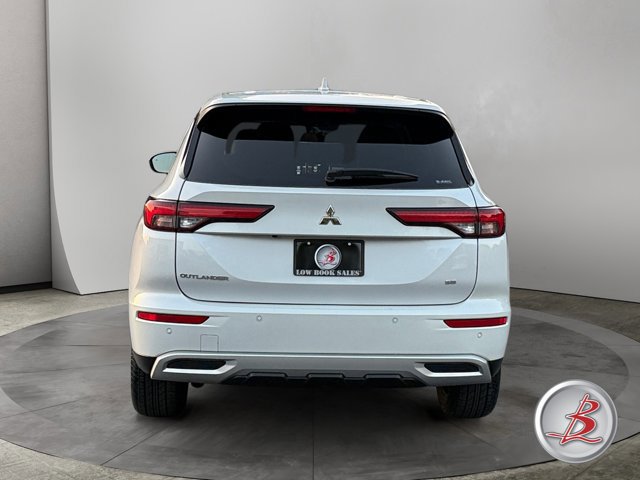 Used 2024 Mitsubishi Outlander SE image 6