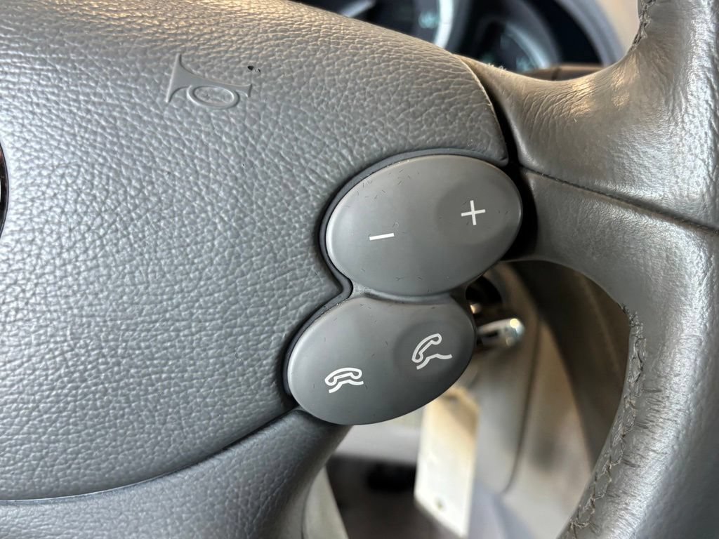 Used 2003 Mercedes-Benz SL 500 image 33