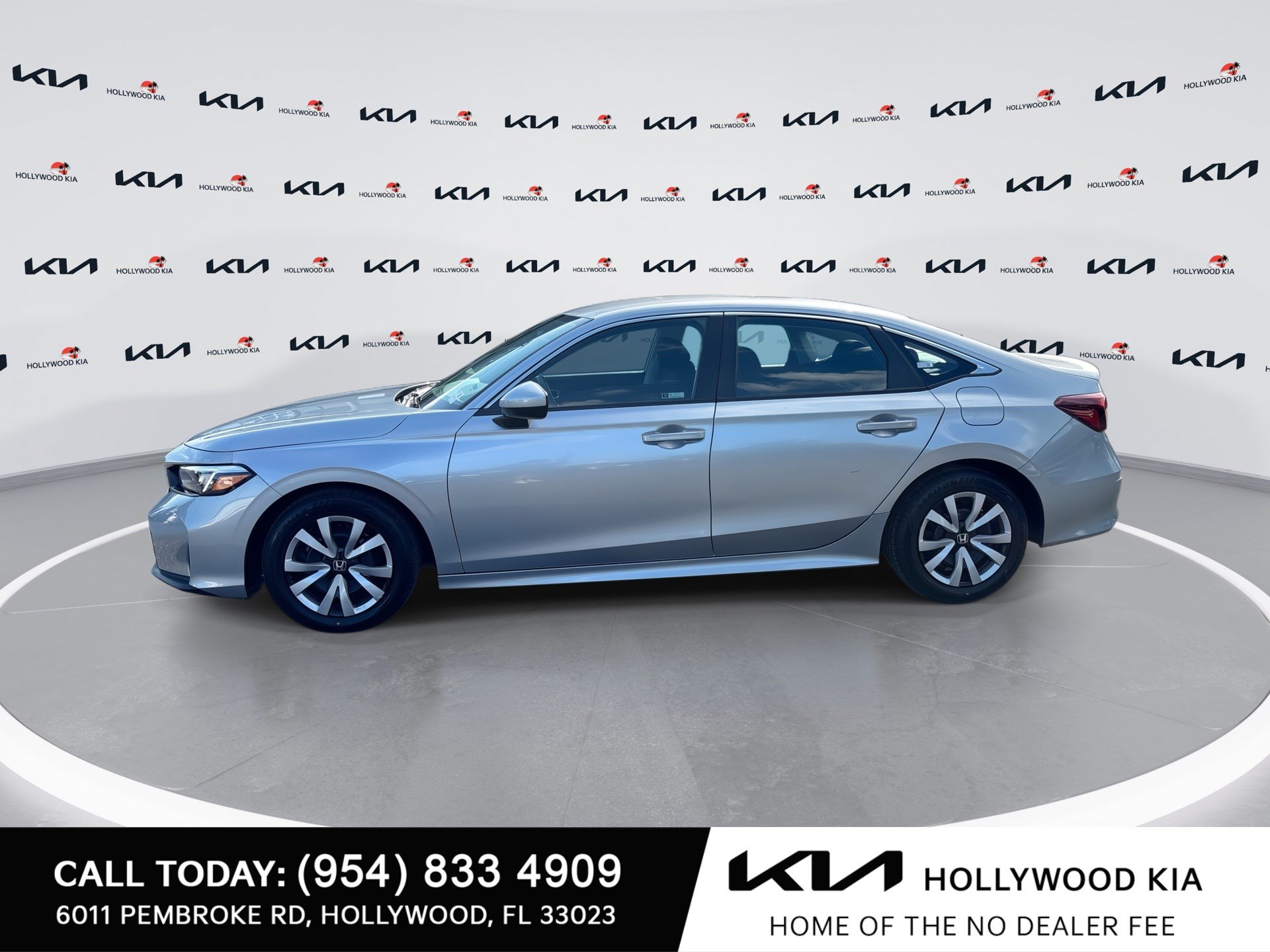 Used 2025 Honda Civic LX image 5