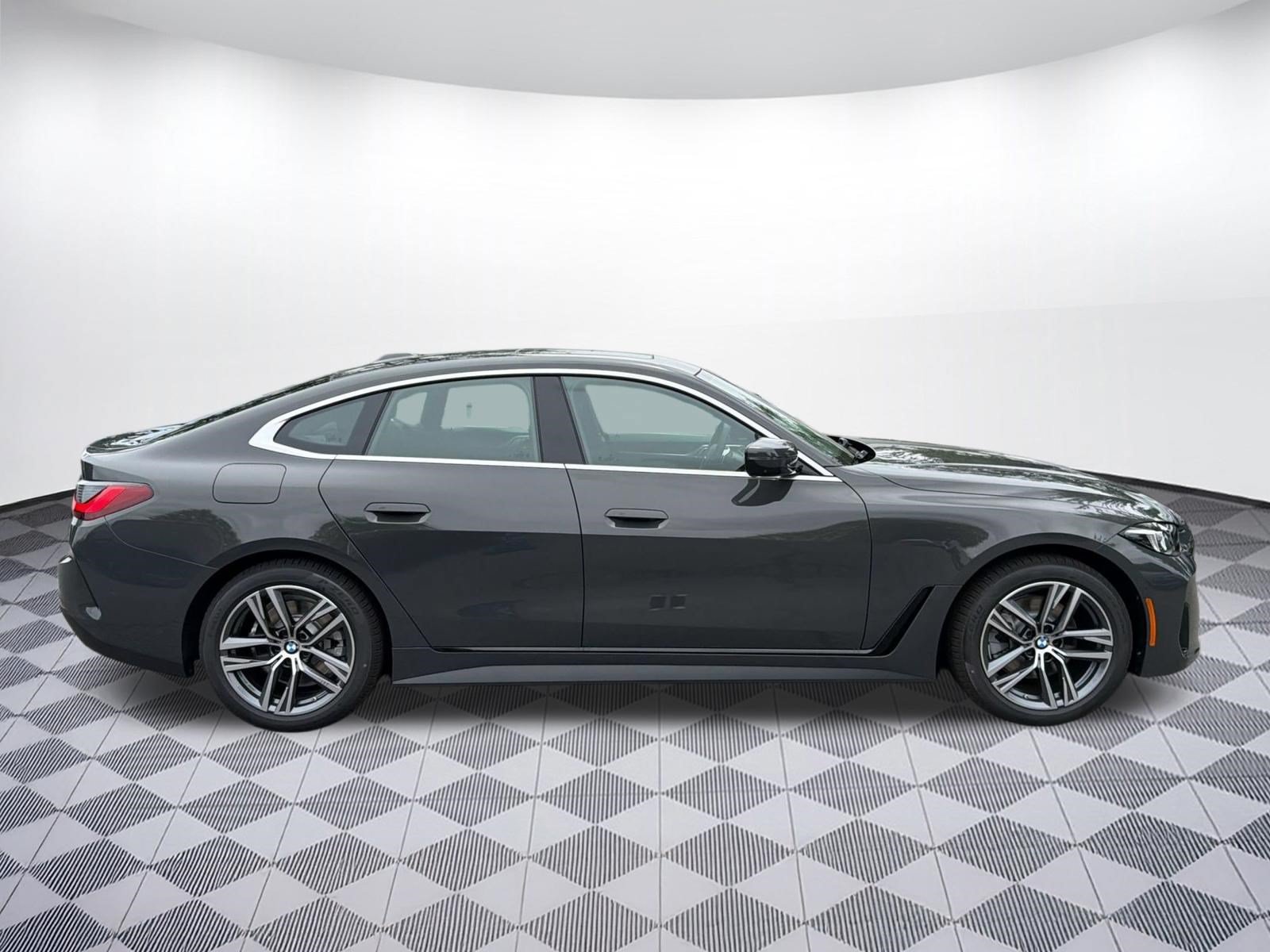 New 2026 BMW 430i xDrive w/ Premium Package AWD/4WD image 8
