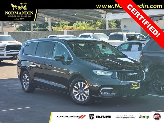 Certified 2023 Chrysler Pacifica Touring-L
