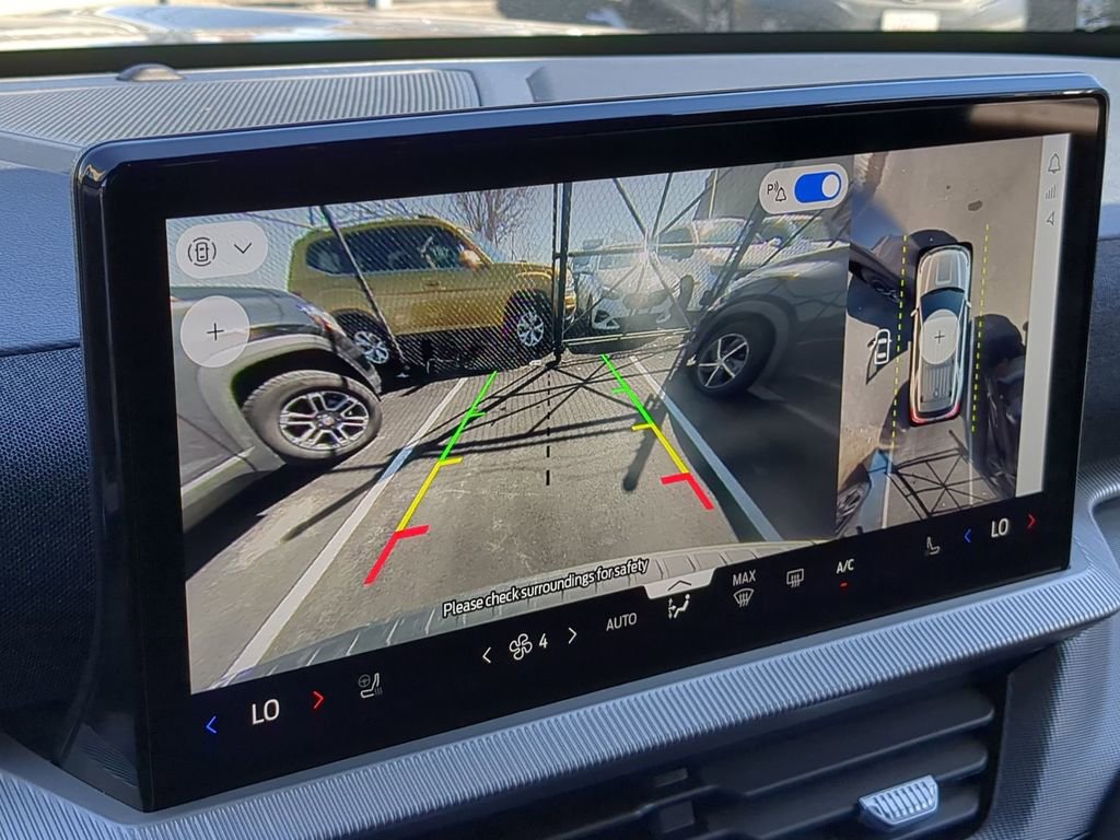 Used 2025 Ford Explorer ST-Line w/ ST-Line Street Pack image 18