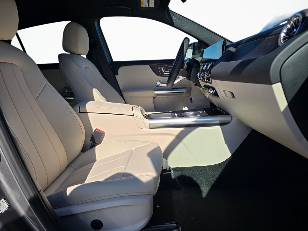 New 2026 Mercedes-Benz GLA 250 4MATIC image 25
