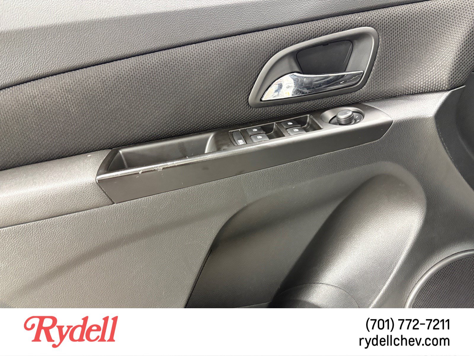 Used 2014 Chevrolet Cruze LT w/ RS Package FWD image 11