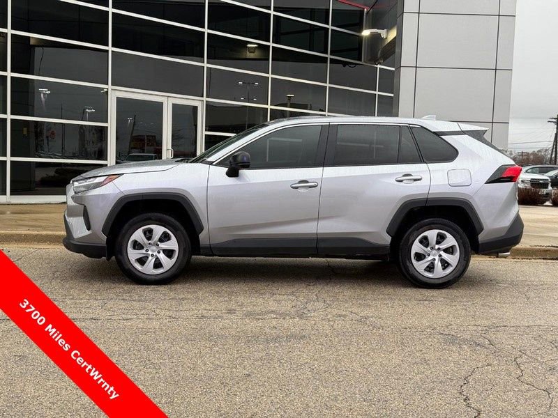 Used 2025 Toyota RAV4 LE image 6