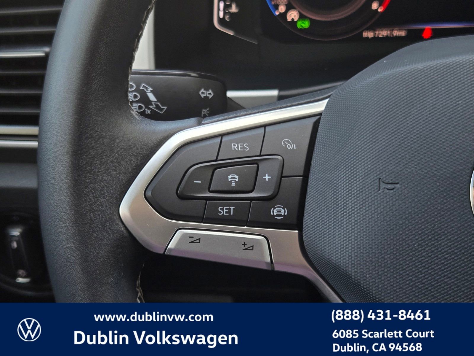 Used 2023 Volkswagen Atlas SE w/ Panoramic Sunroof Package FWD image 21