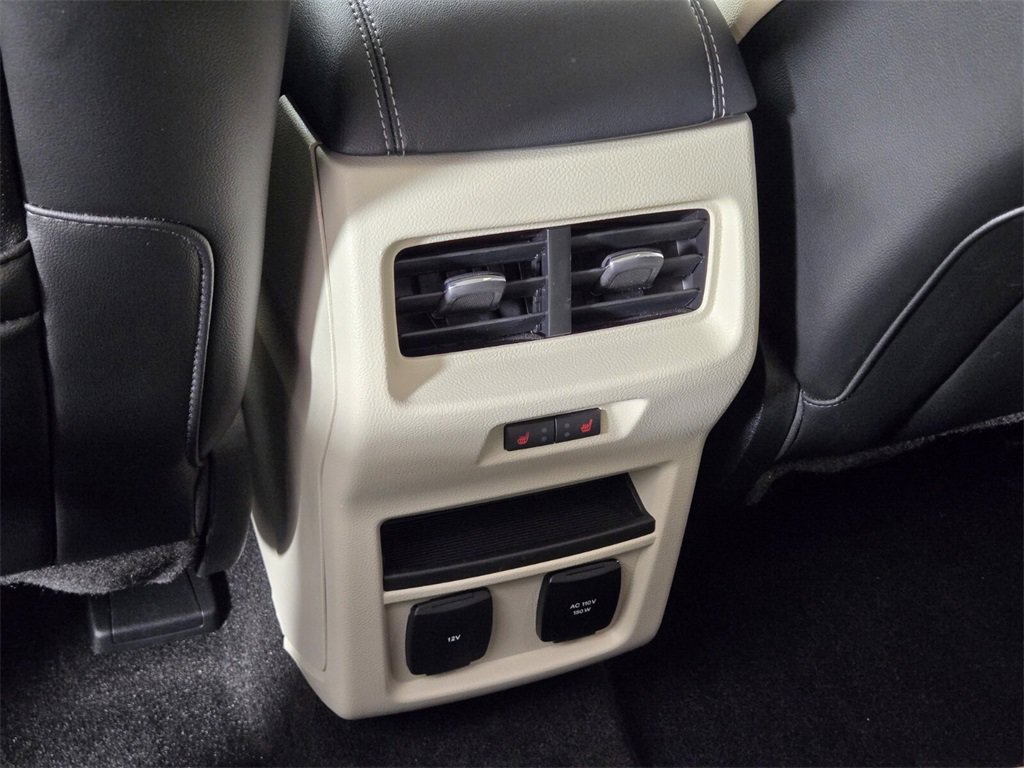 Used 2019 Ford Edge Titanium w/ Equipment Group 301A image 16