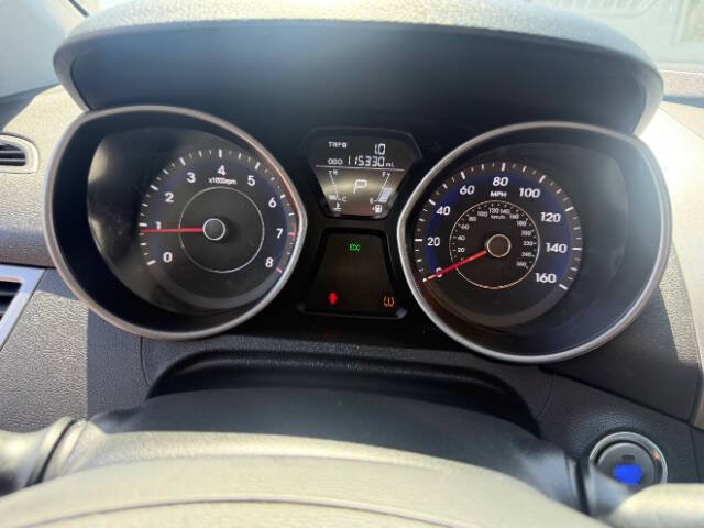 Used 2012 Hyundai Elantra Limited w/ Technology Pkg 5 FWD image 12