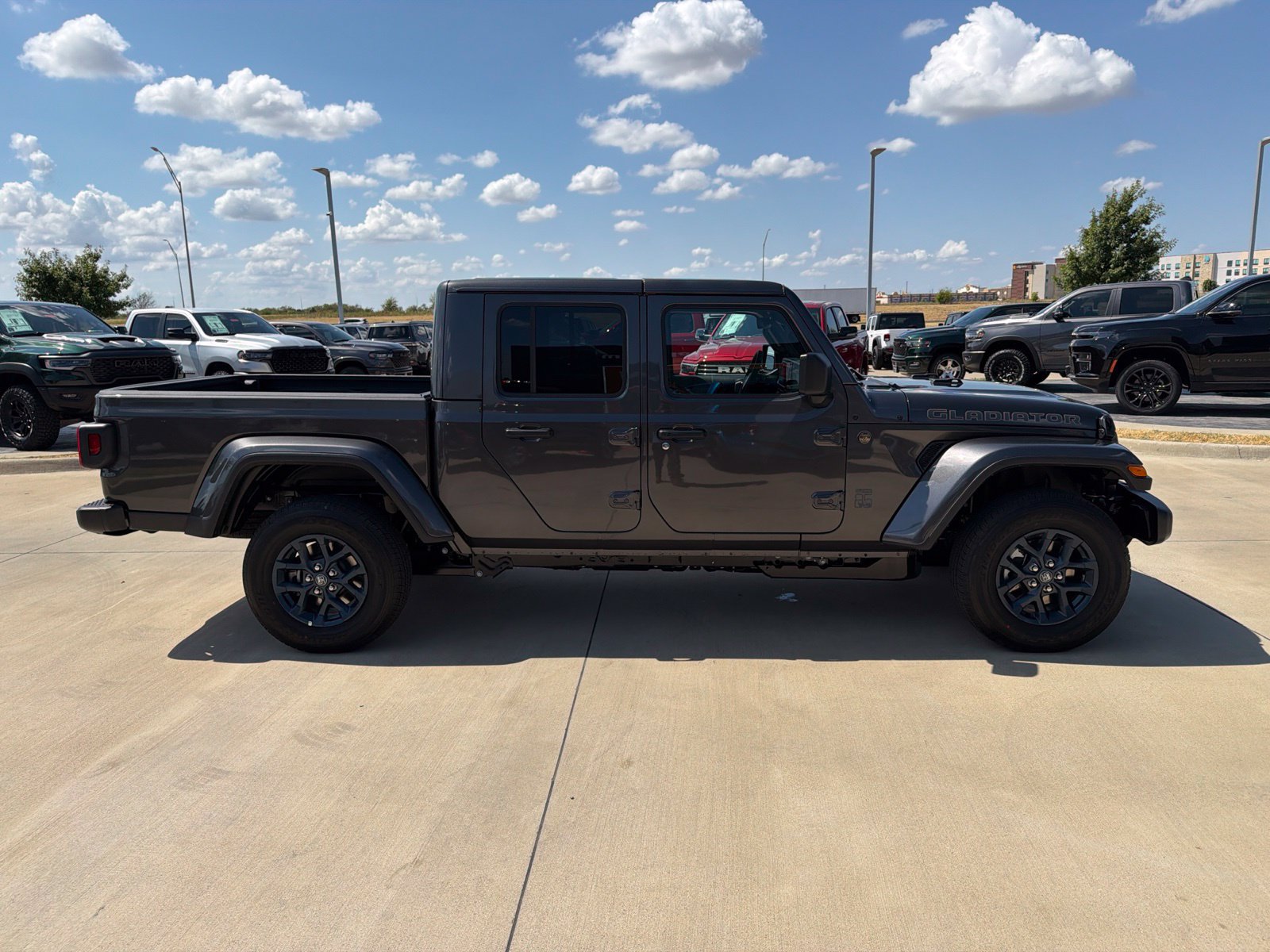 New 2026 Jeep Gladiator Sport AWD/4WD image 6
