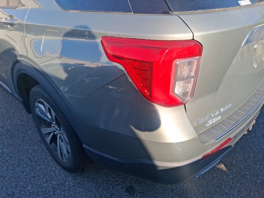 Used 2020 Ford Explorer Platinum w/ Premium Technology Package AWD/4WD image 8