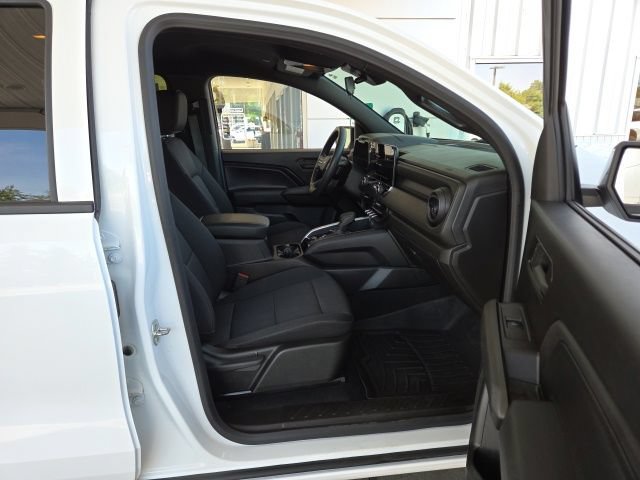 Used 2024 Chevrolet Colorado Trail Boss w/ Technology Package AWD/4WD image 50