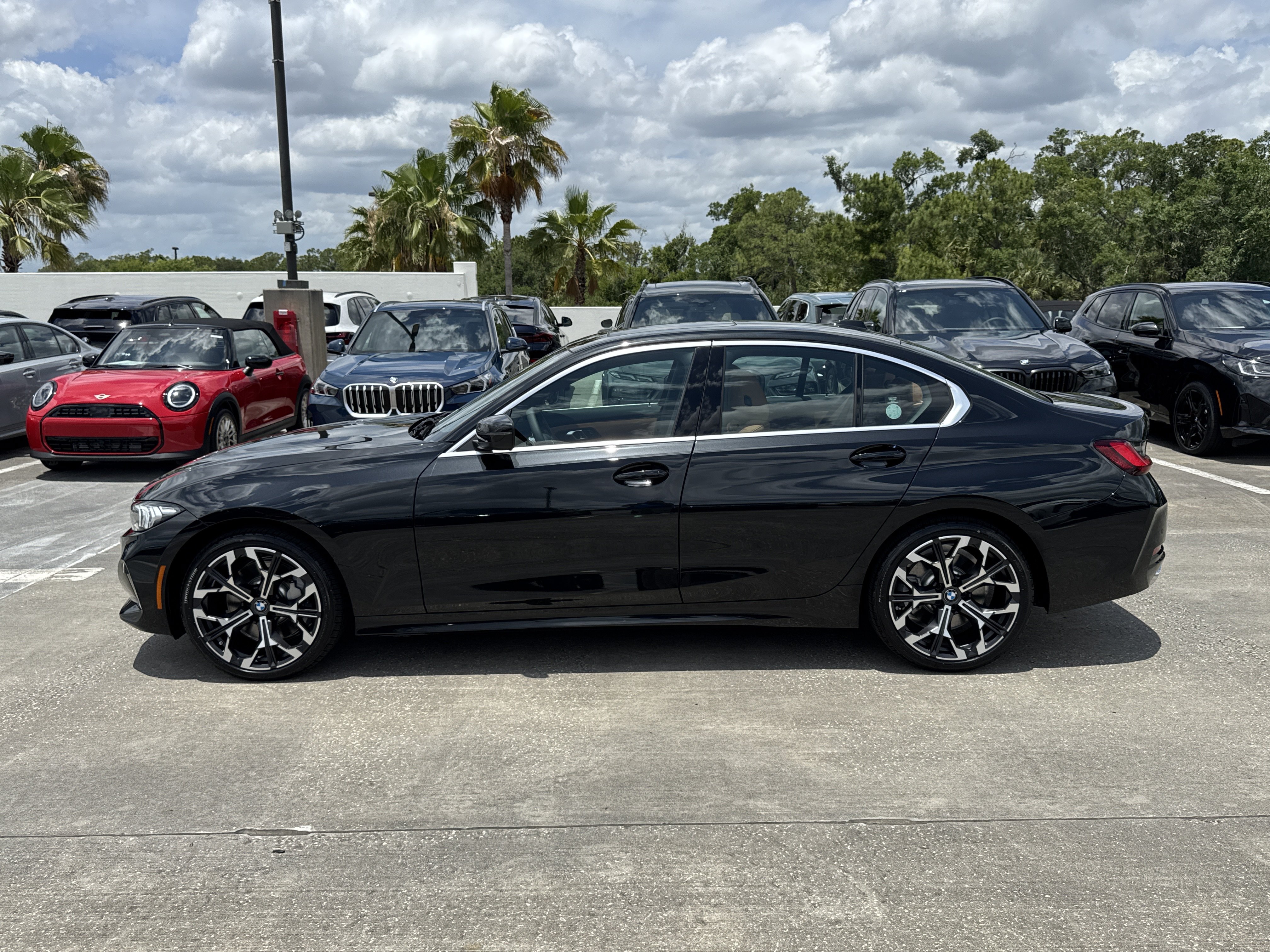 New 2026 BMW 330i Sedan w/ Premium Package RWD image 4