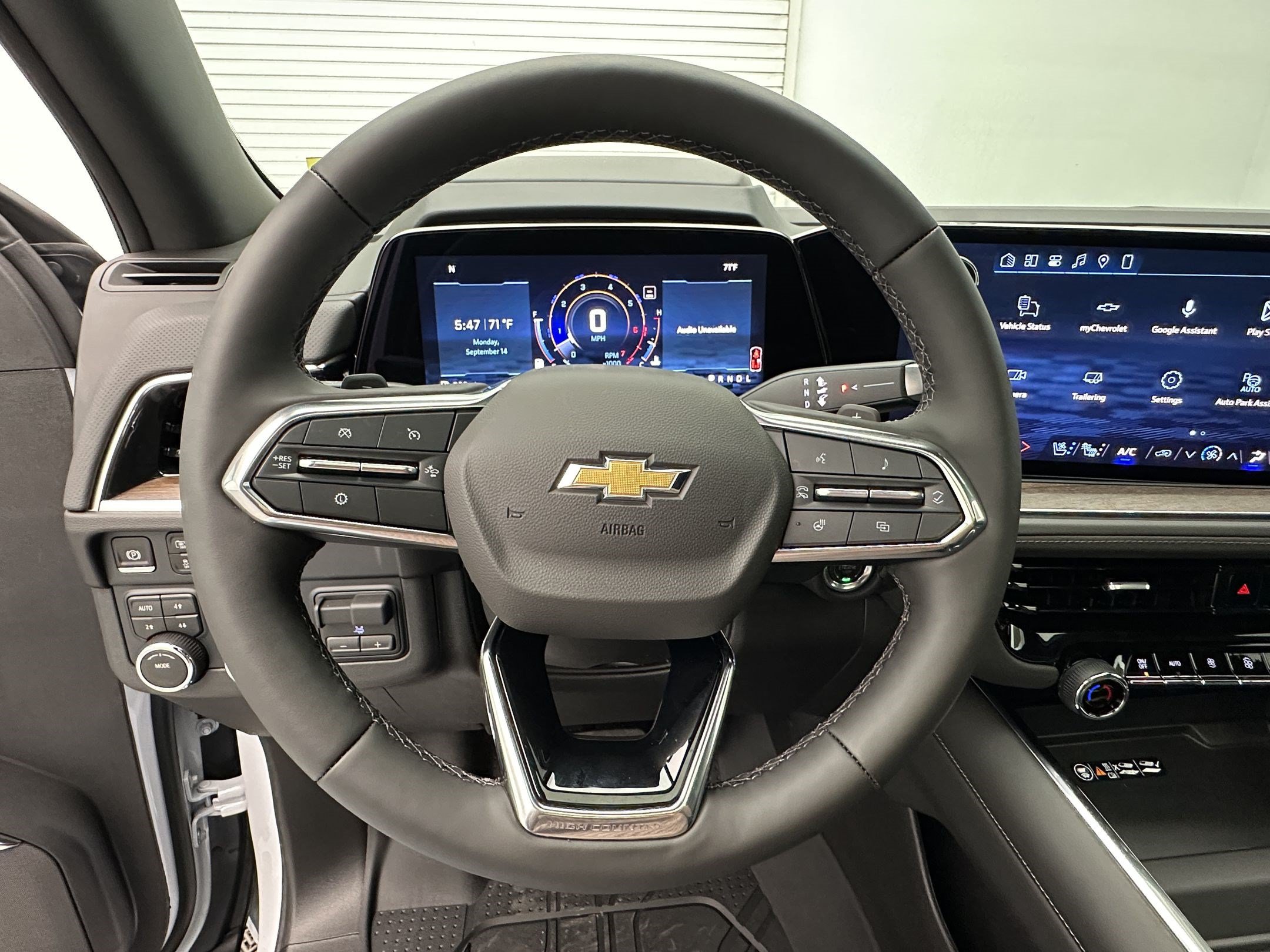New 2026 Chevrolet Tahoe High Country w/ Sun And Tow Package AWD/4WD image 11