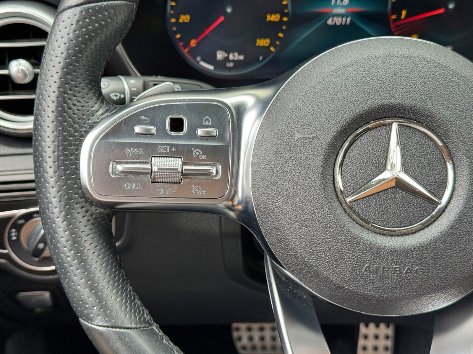 Used 2021 Mercedes-Benz GLC 300 w/ AMG Line image 19
